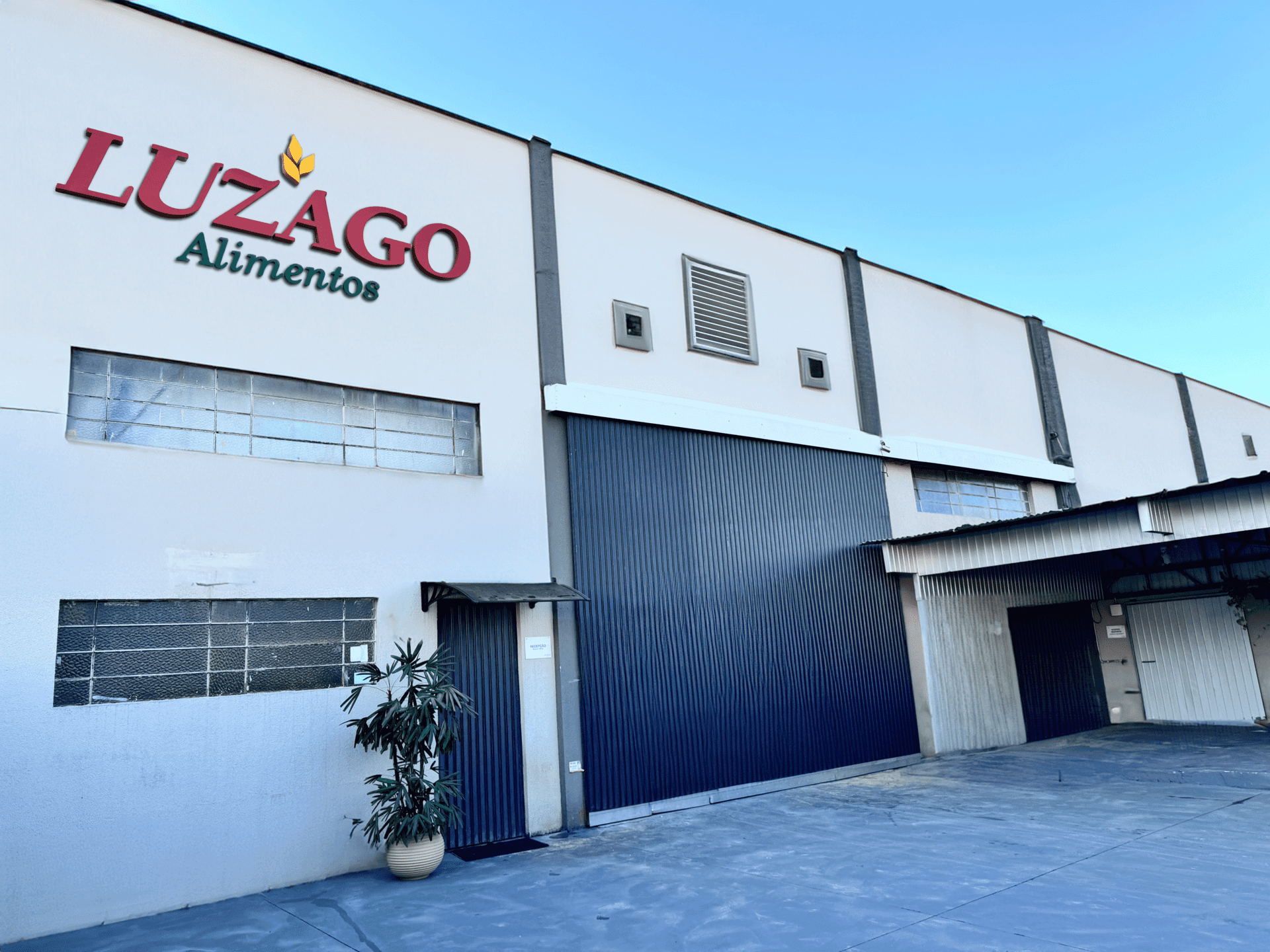 Fachada Luzago